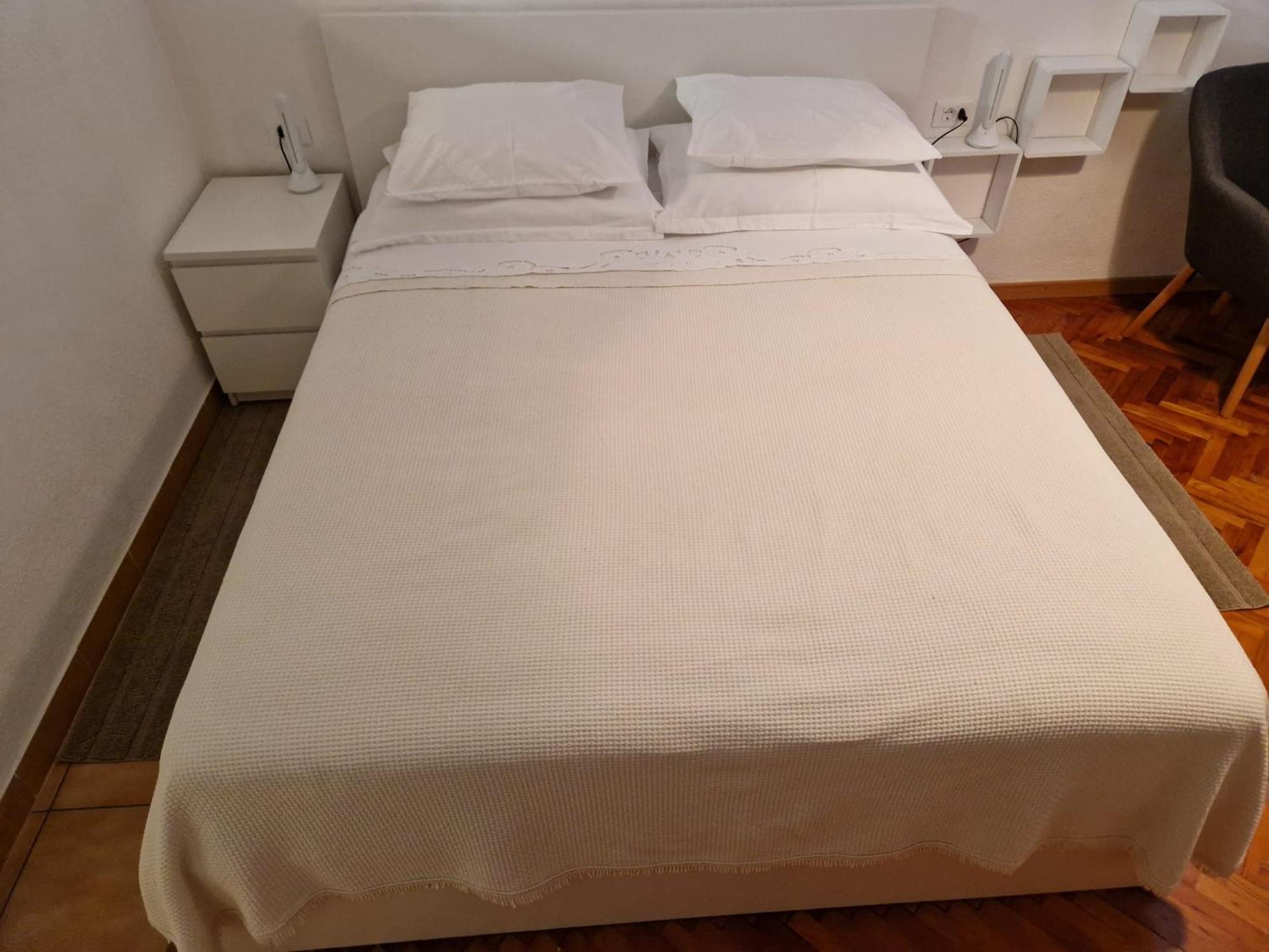Studio Apartment Riva Sumartin Extérieur photo