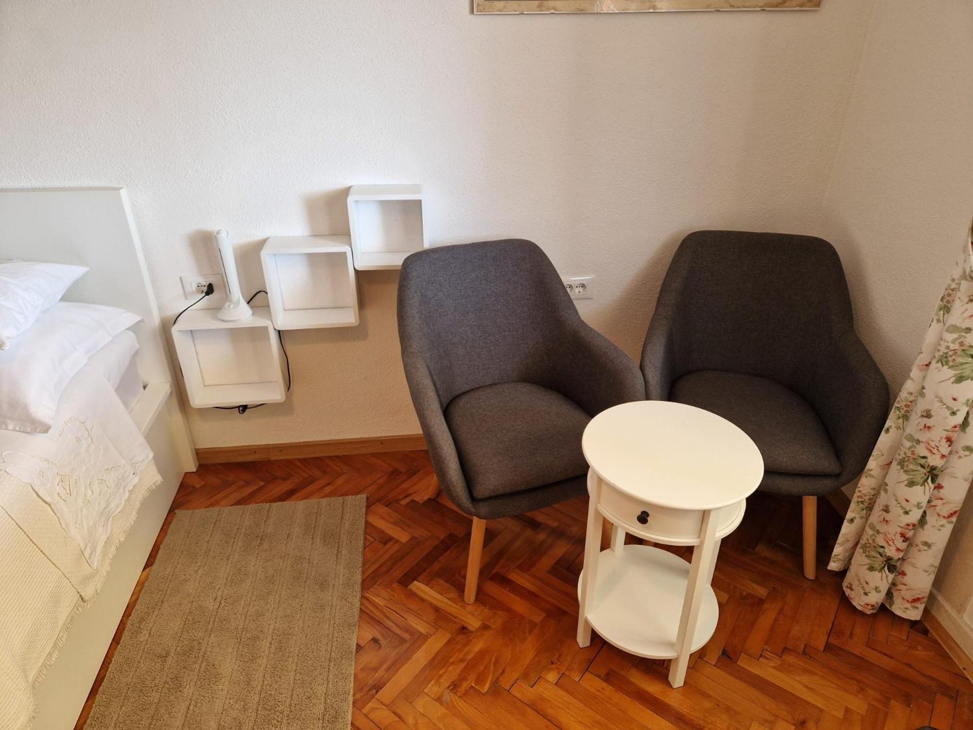 Studio Apartment Riva Sumartin Extérieur photo